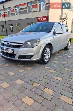 Хетчбек Opel Astra 2004 в Кам'янець-Подільському