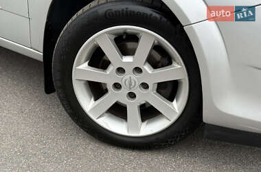 Универсал Opel Astra 2009 в 