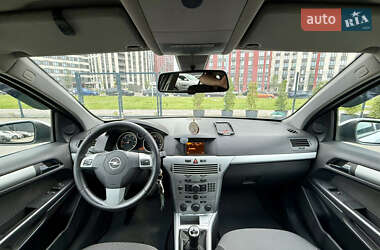 Универсал Opel Astra 2009 в 