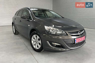 Универсал Opel Astra 2015 в 
