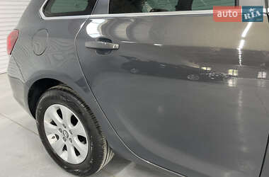 Универсал Opel Astra 2015 в 