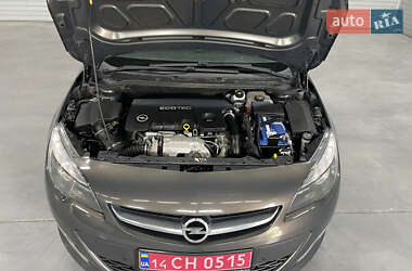 Универсал Opel Astra 2015 в 