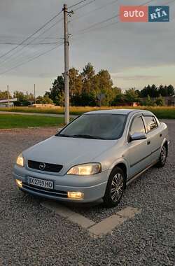 Седан Opel Astra 2004 в Старокостянтинові