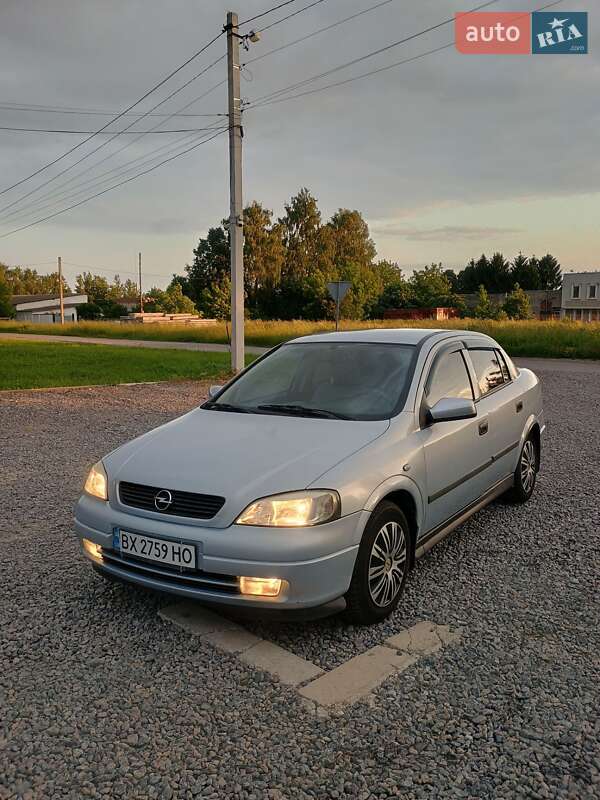 Opel Astra 2004