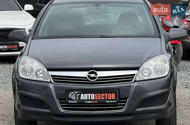Хэтчбек Opel Astra 2009 в 