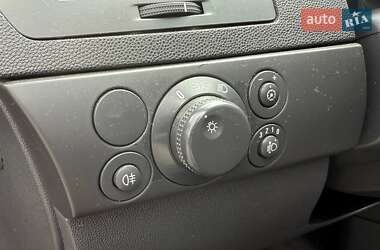 Хэтчбек Opel Astra 2009 в 