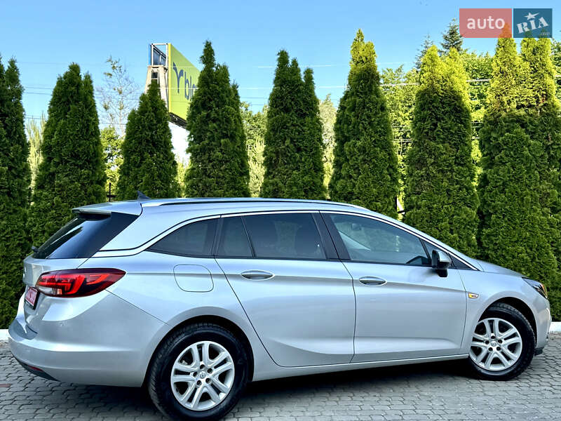Универсал Opel Astra 2018 в Трускавце