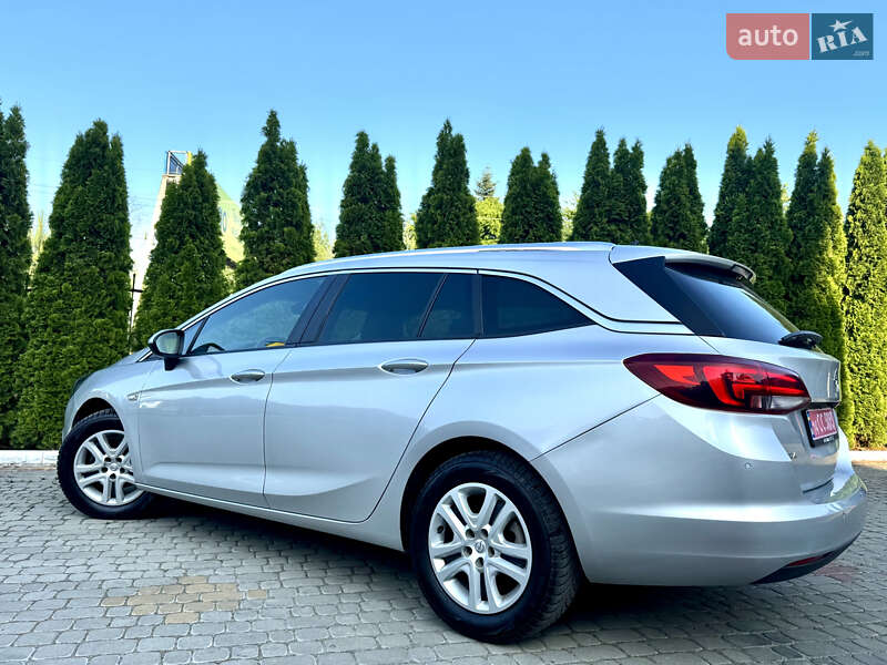 Универсал Opel Astra 2018 в Трускавце