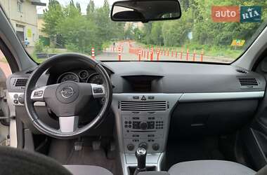 Универсал Opel Astra 2009 в 