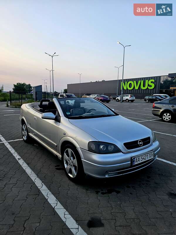 Кабріолет Opel Astra 2003 в Києві