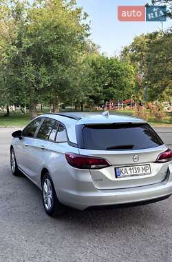 Универсал Opel Astra 2016 в 
