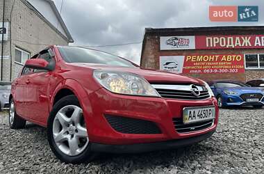 Хэтчбек Opel Astra 2009 в Смеле