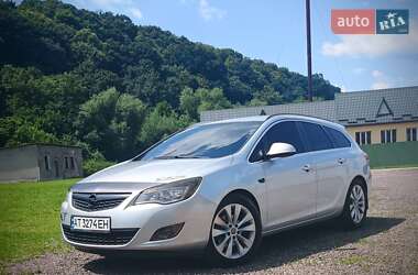 Универсал Opel Astra 2011 в Бурштыне