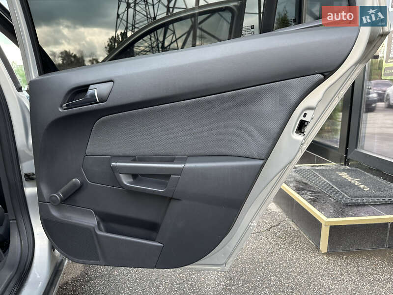 Універсал Opel Astra 2007 в Харкові