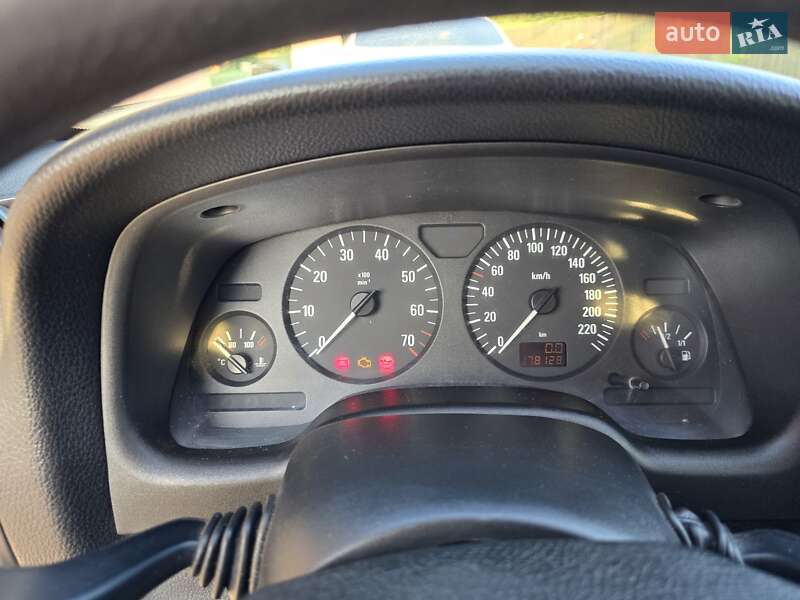 Хэтчбек Opel Astra 2003 в Ивано-Франковске