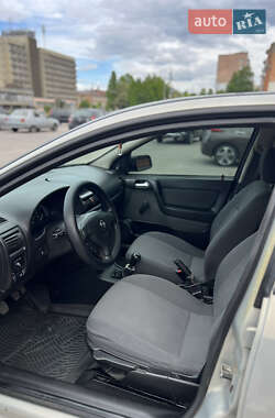 Седан Opel Astra 2007 в 