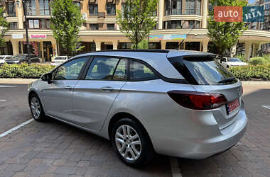 Универсал Opel Astra 2018 в 