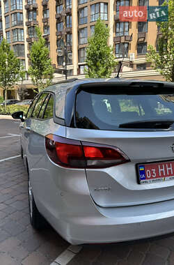 Универсал Opel Astra 2018 в 