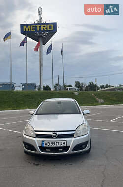 Хэтчбек Opel Astra 2007 в 