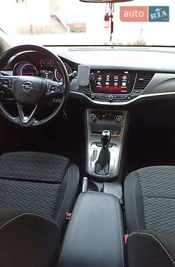 Универсал Opel Astra 2017 в 