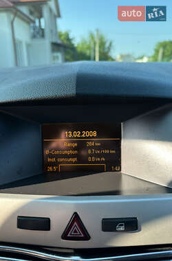 Хэтчбек Opel Astra 2007 в 