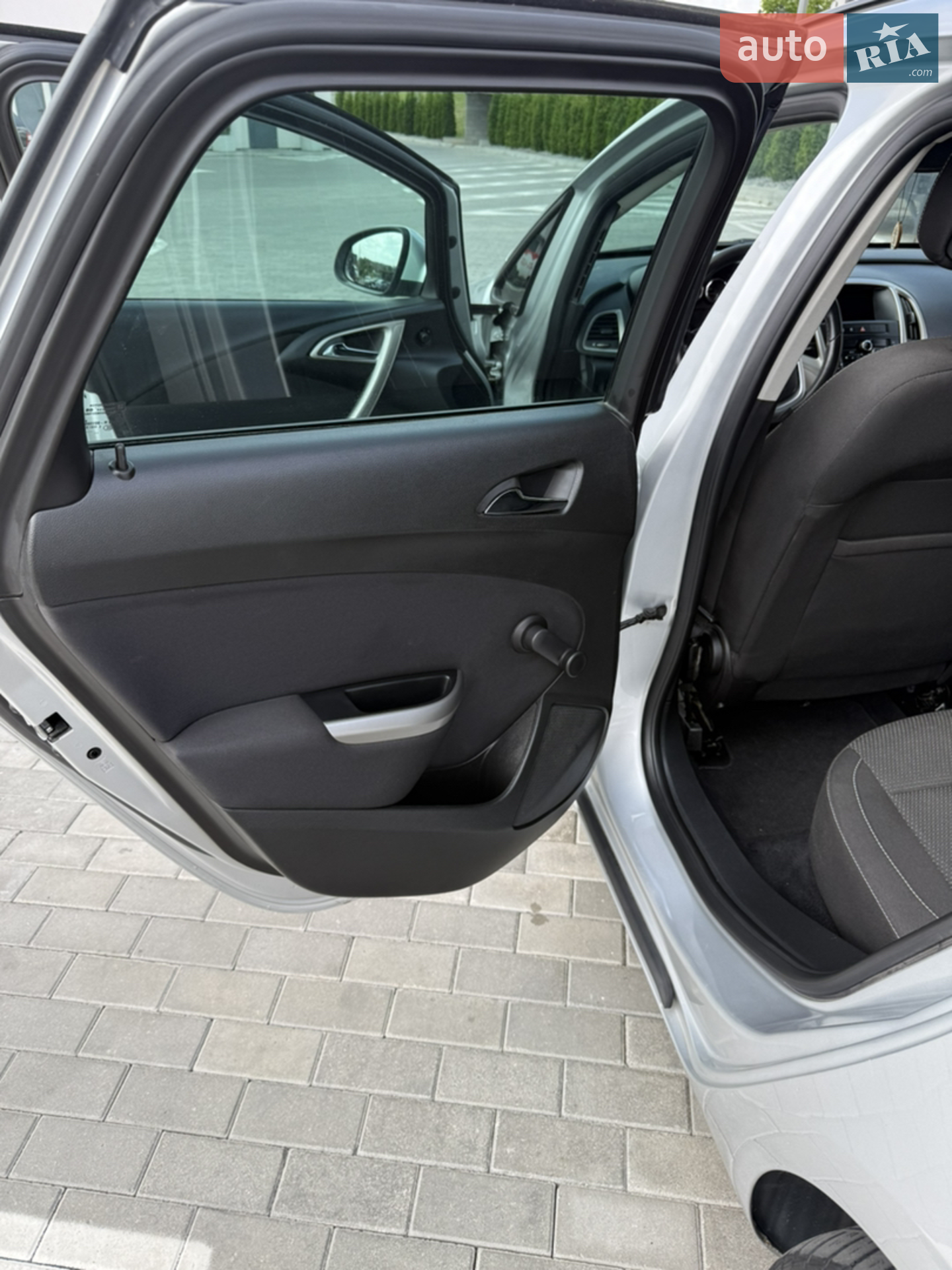 2011 Opel Astra - мініатюра 13