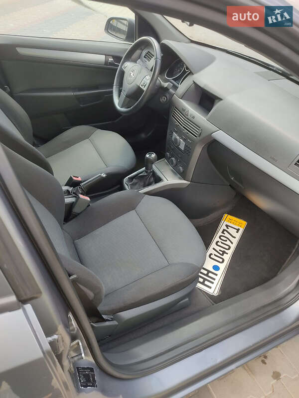 Универсал Opel Astra 2006 в Виннице