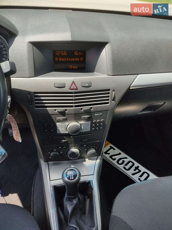 Универсал Opel Astra 2006 в Виннице