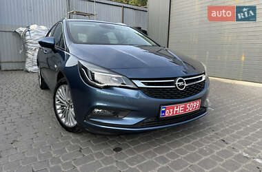 Універсал Opel Astra 2016 в Львові