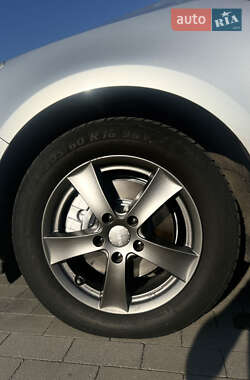 Универсал Opel Astra 2011 в 