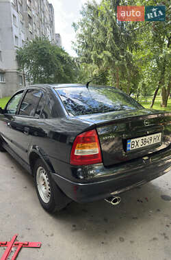 Седан Opel Astra 2006 в Хмельницком