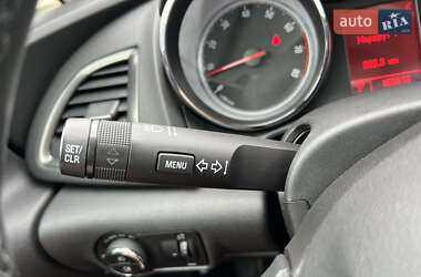 Хэтчбек Opel Astra 2010 в 