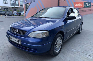 Седан Opel Astra 2006 в Луцке
