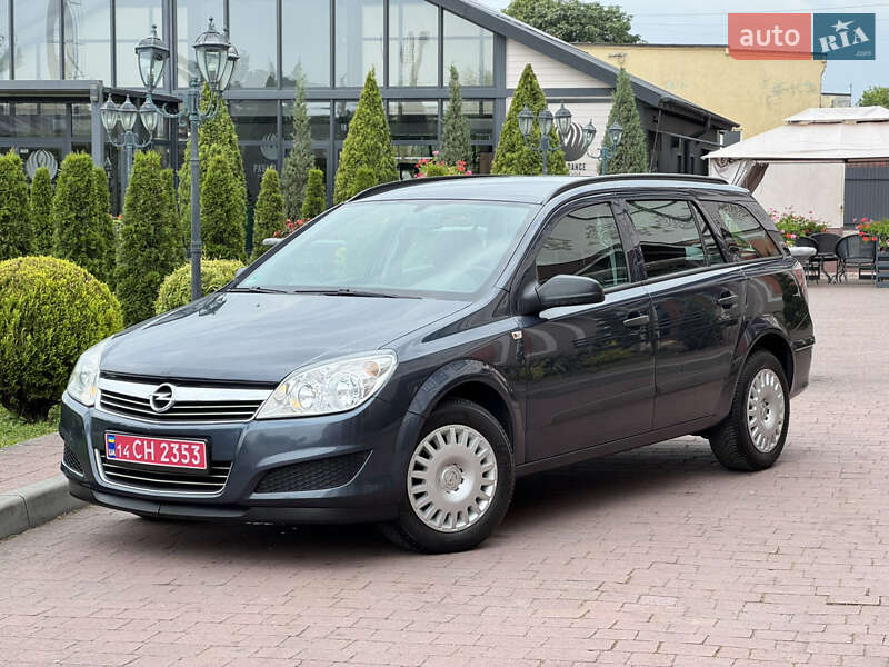Універсал Opel Astra 2009 в 