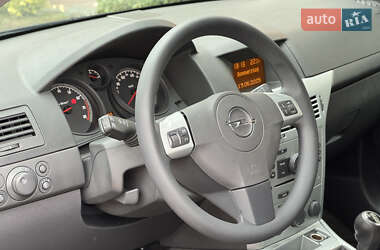 Універсал Opel Astra 2009 в 