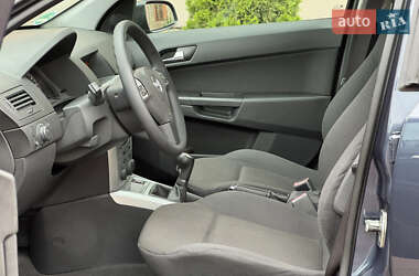Універсал Opel Astra 2009 в 