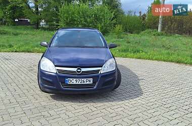 Хэтчбек Opel Astra 2008 в 