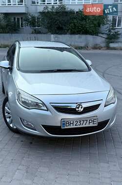 Универсал Opel Astra 2012 в Одессе