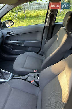 Универсал Opel Astra 2009 в 