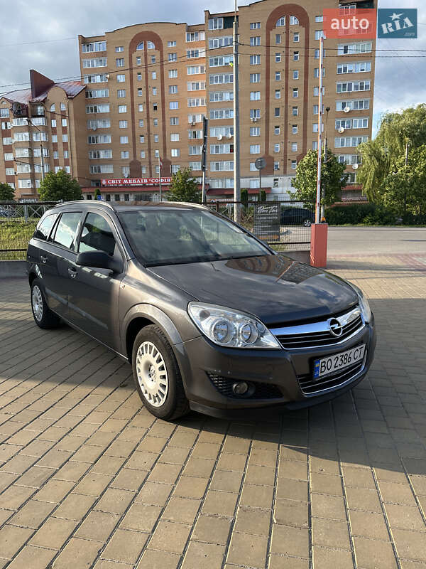 Универсал Opel Astra 2009 в 