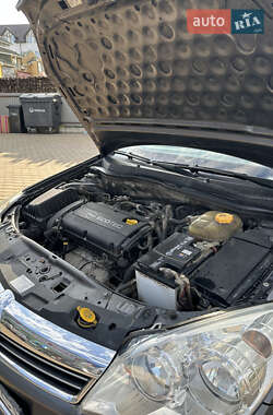 Универсал Opel Astra 2009 в 