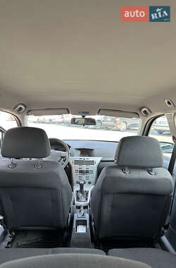 Универсал Opel Astra 2009 в 