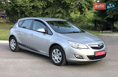 Хетчбек Opel Astra 2011 в Львові