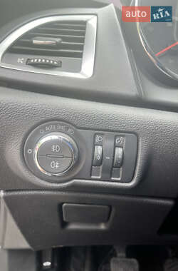 Универсал Opel Astra 2011 в 