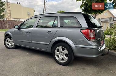 Универсал Opel Astra 2005 в 