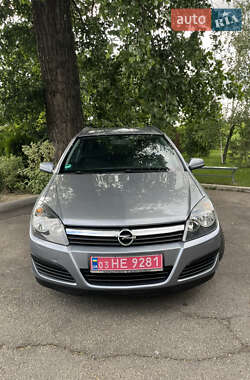 Универсал Opel Astra 2005 в 