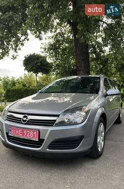 Универсал Opel Astra 2005 в 