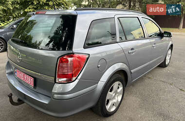 Универсал Opel Astra 2005 в 