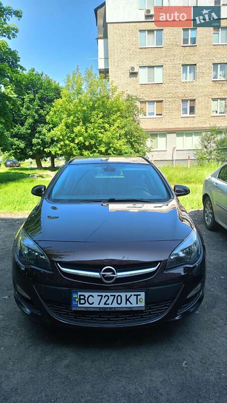 Opel Astra 2014
