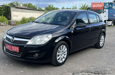 Хэтчбек Opel Astra 2007 в Луцке
